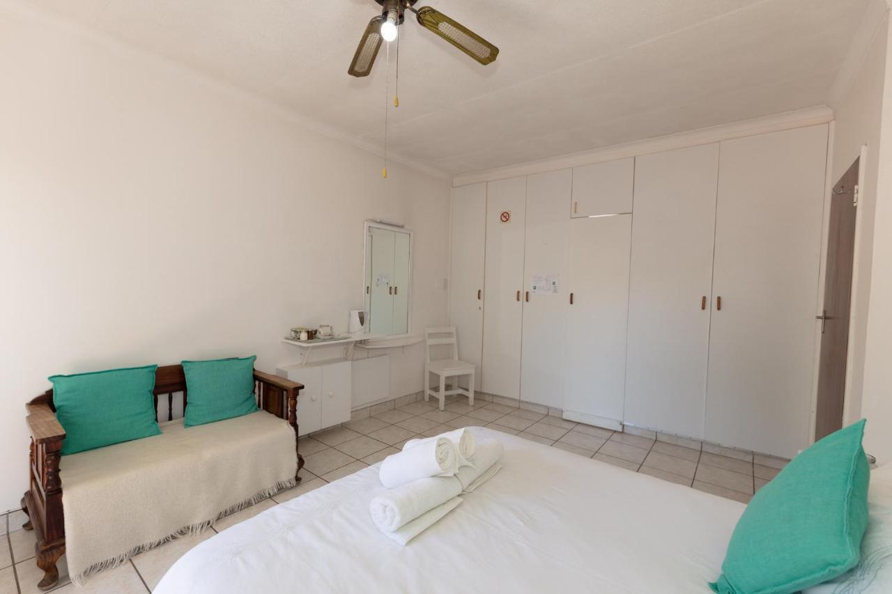 Nothando Backpackers Lodge Plettenberg Bay Kültér fotó