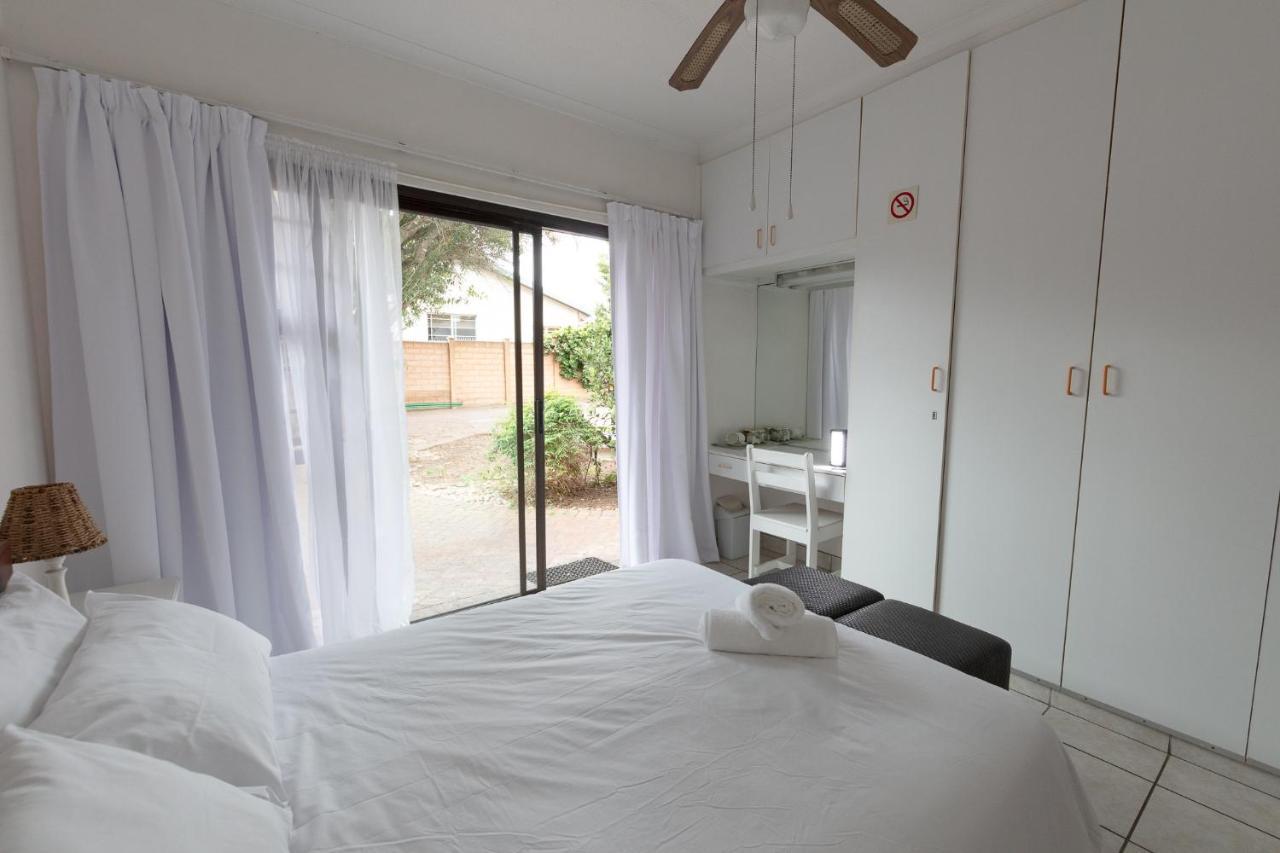 Nothando Backpackers Lodge Plettenberg Bay Kültér fotó